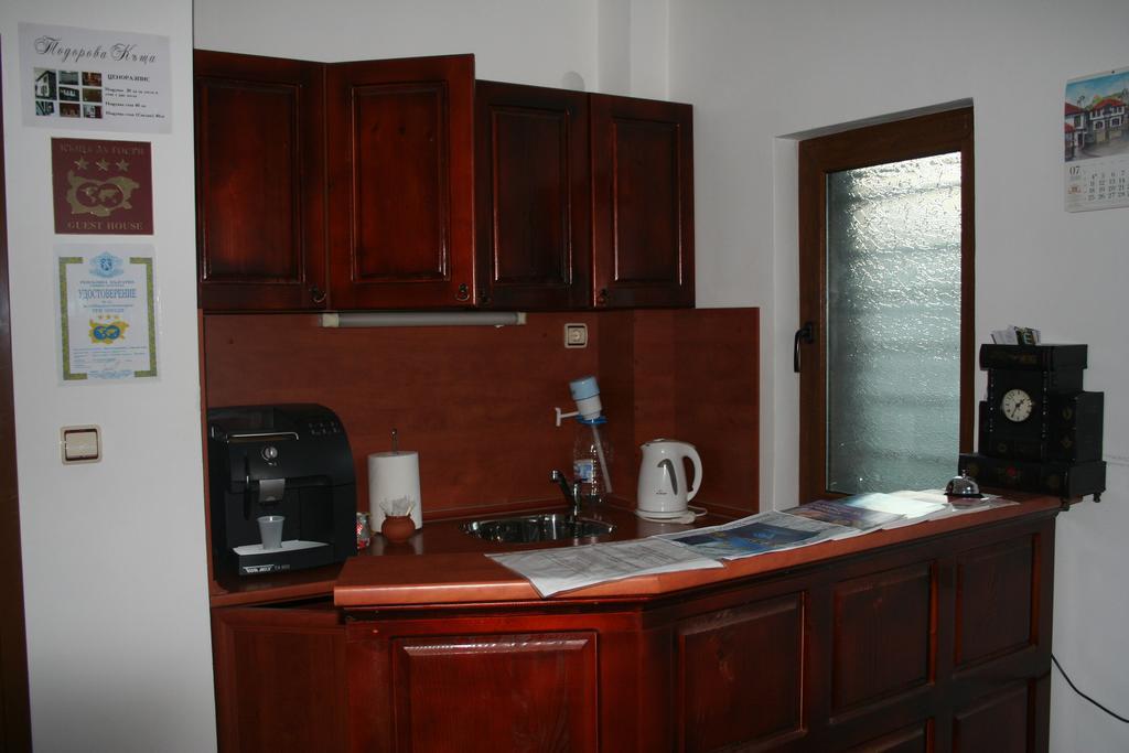Todorova House Hotell Zlatograd Exteriör bild
