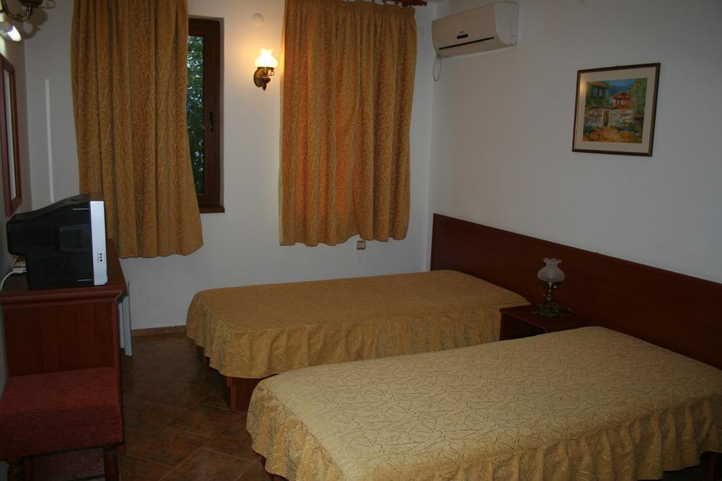 Todorova House Hotell Zlatograd Exteriör bild